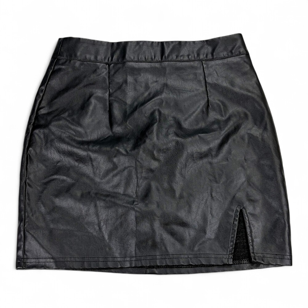 Lulus Black Faux Leather Mini Skirt XS  Front Slit‎